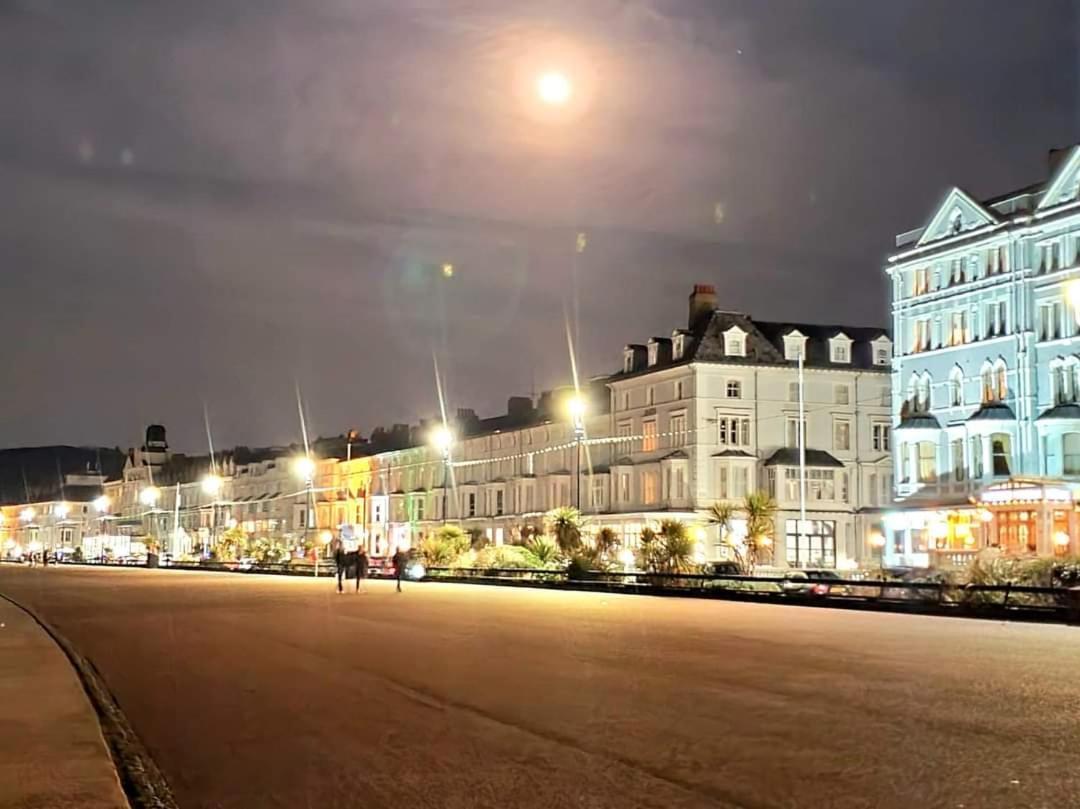 Iris Hotel Llandudno Exterior photo