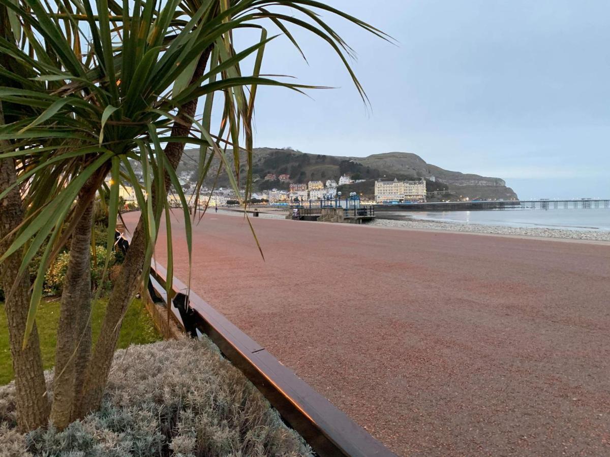 Iris Hotel Llandudno Exterior photo